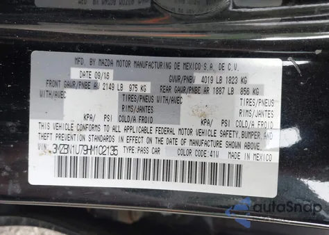 2017 Mazda Mazda3 Sport z USA, uszkodzony, nr VIN 3MZBN1U79HM102135